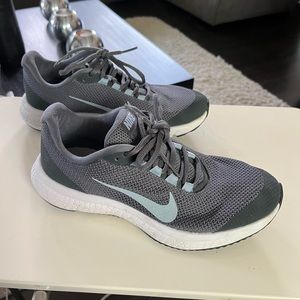 Size 6.5 Nike running shoes